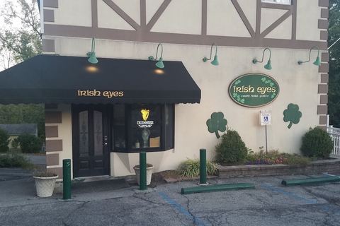 Irish Eyes Pub